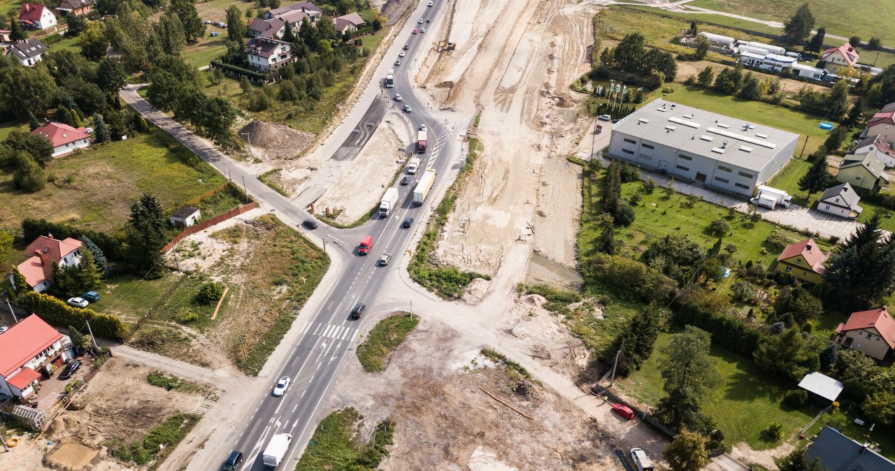 Gigantyczny kompleks handlowy pod Warszawą. Stanie w miejscu lotniska