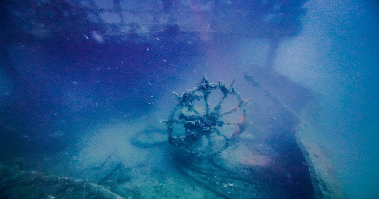 Kim był "J.R." z "Portowca"? Naukowcy wydobyli skrzynkę z wraku na dnie Bałtyku