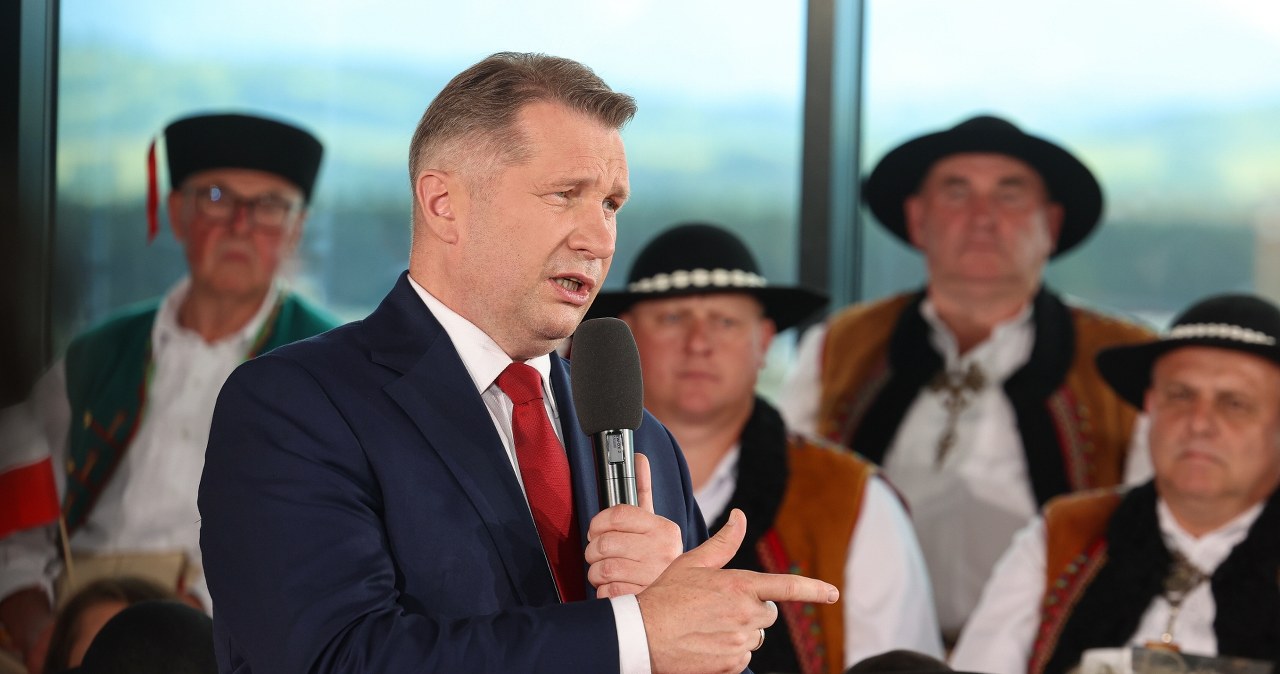 "Natychmiast do dymisji cały rząd". Czarnek mówi o zdradzie