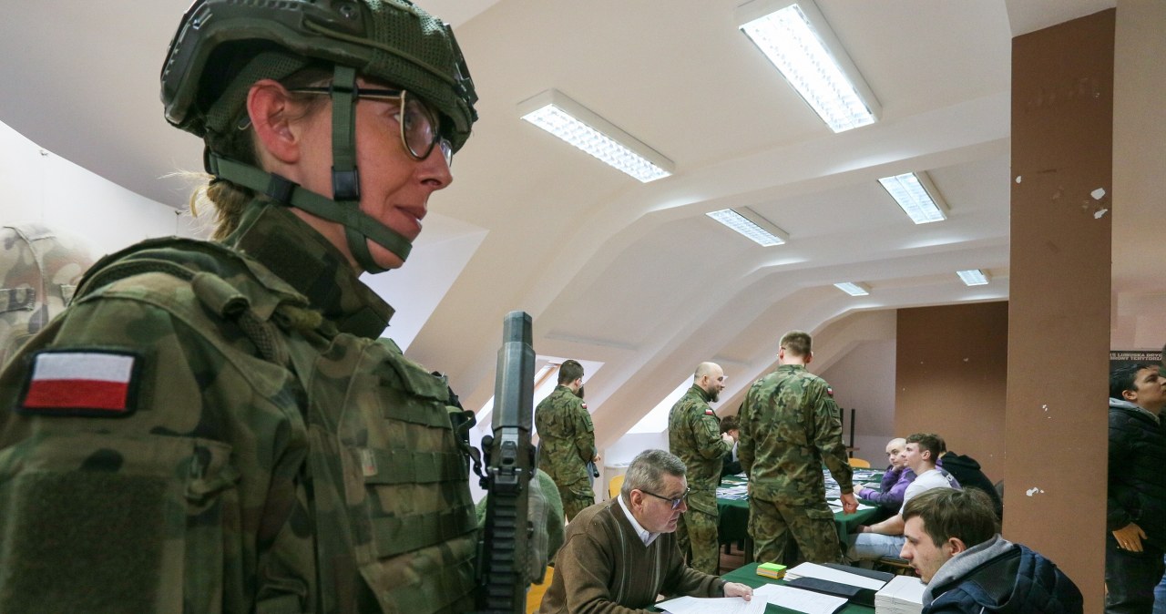 Obowiązkowa służba wojskowa? Oto co myślą Polacy