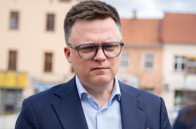 Umorzenie śledztwa ws. "zamachu stanu". Co zeznał Hołownia?