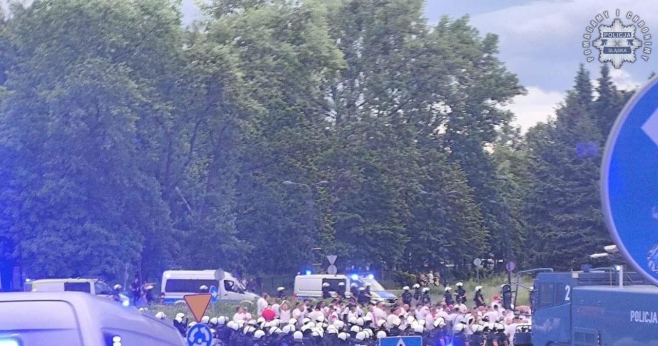 ​180 z jednej strony, 150 z drugiej. Planowana ustawka przed meczem kadry