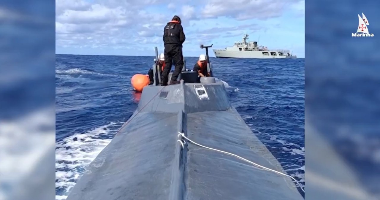 Ponad tona kokainy w łodzi. Cztery osoby zatrzymane po akcji służb