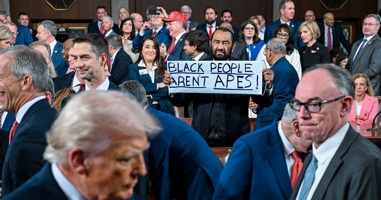 Protest przed orędziem Trumpa. Polityk wyprowadzony z sali