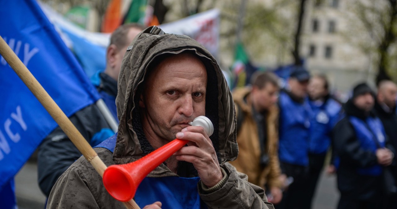 Kolejarze wyjdą dziś na ulice. Protesty w wielu miejscach Polski
