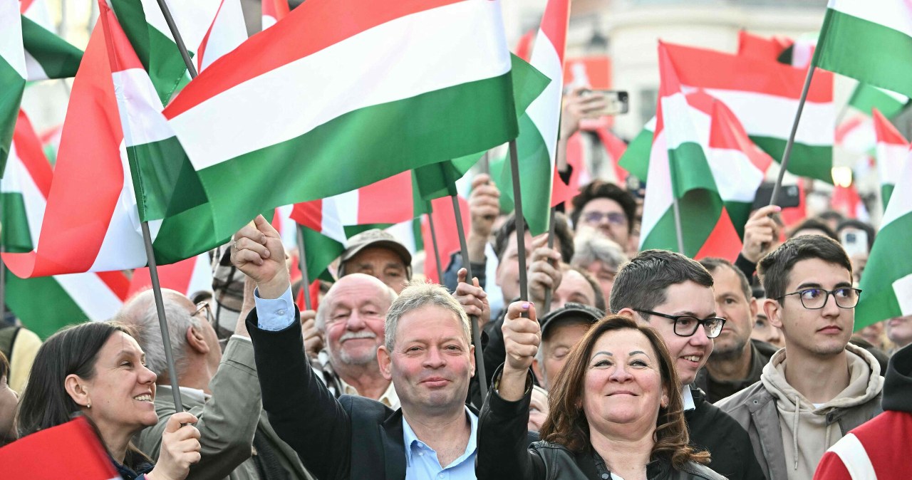 Węgry wybierają władze. Co z Orbanem? O której wstępne wyniki?