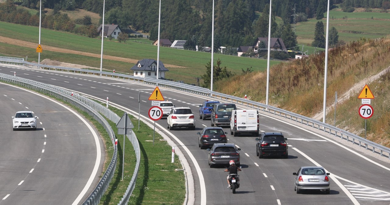 Pęknięcia na zakopiance. GDDKiA "doraźnie" naprawi szkody