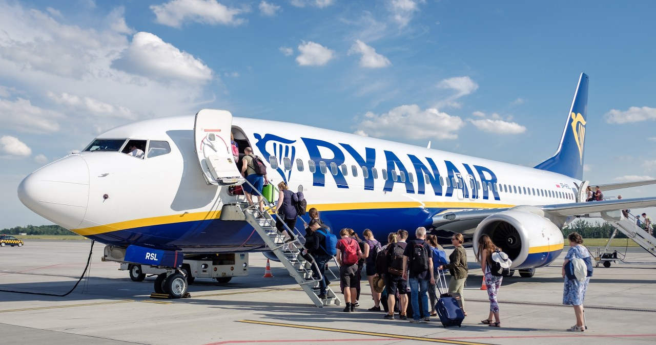 Ryanair wzywa pasażerów. Tych przedmiotów nie zabierajcie do samolotu