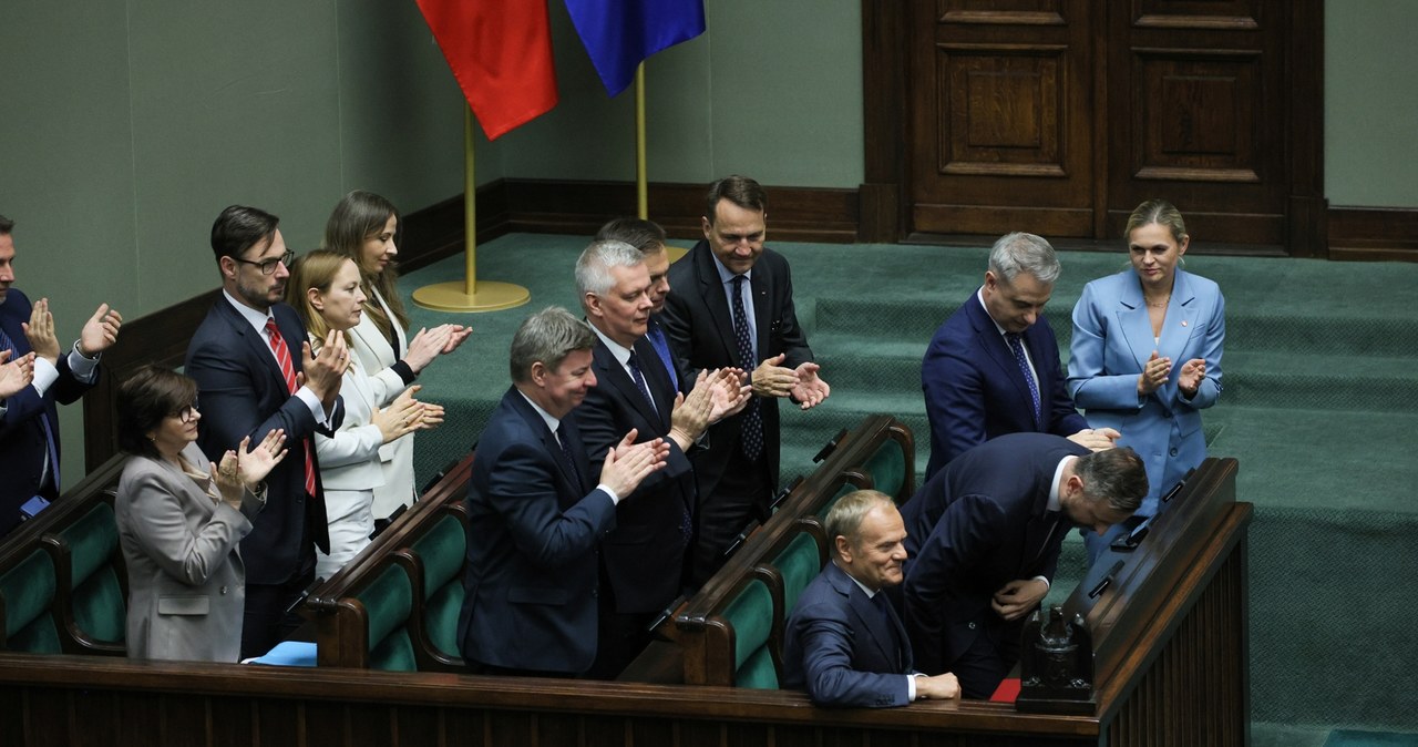 Posłowie zadali pytania Tuskowi. Sejm zagłosuje nad wotum zaufania [RELACJA]