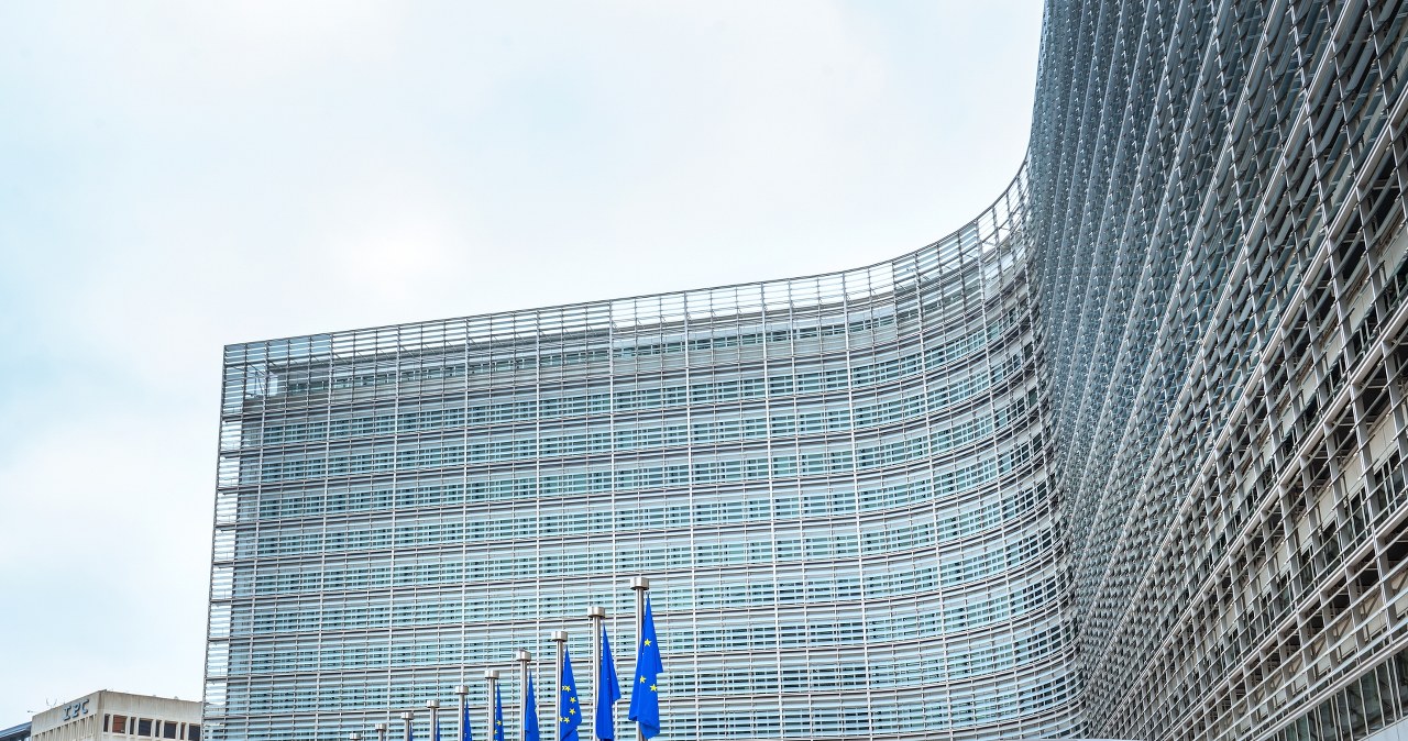 Komisja Europejska pozywa Polskę. Grożą nam milionowe kary