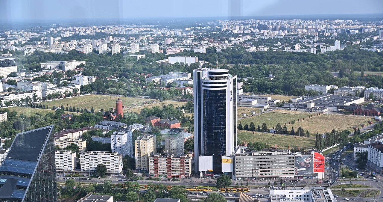 ​Alert RCB dla Warszawy i Pruszkowa. Huk, dym i drony