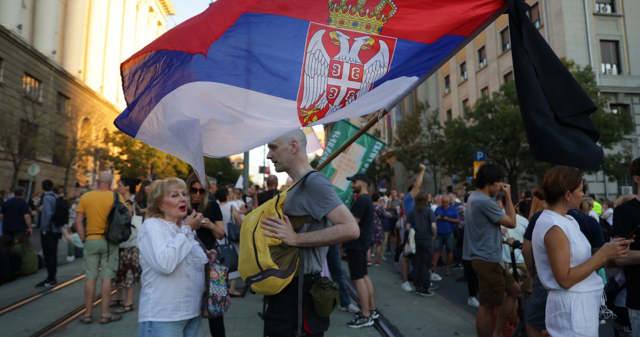 Znów wrze na Bałkanach. "Serbia znalazła się na krawędzi wojny domowej"