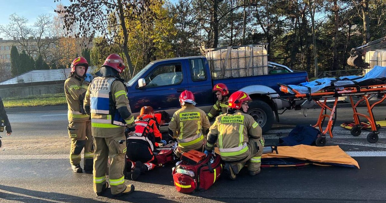 Nastolatki potrącone na przejściu dla pieszych. Dramatyczny wypadek w Łasku