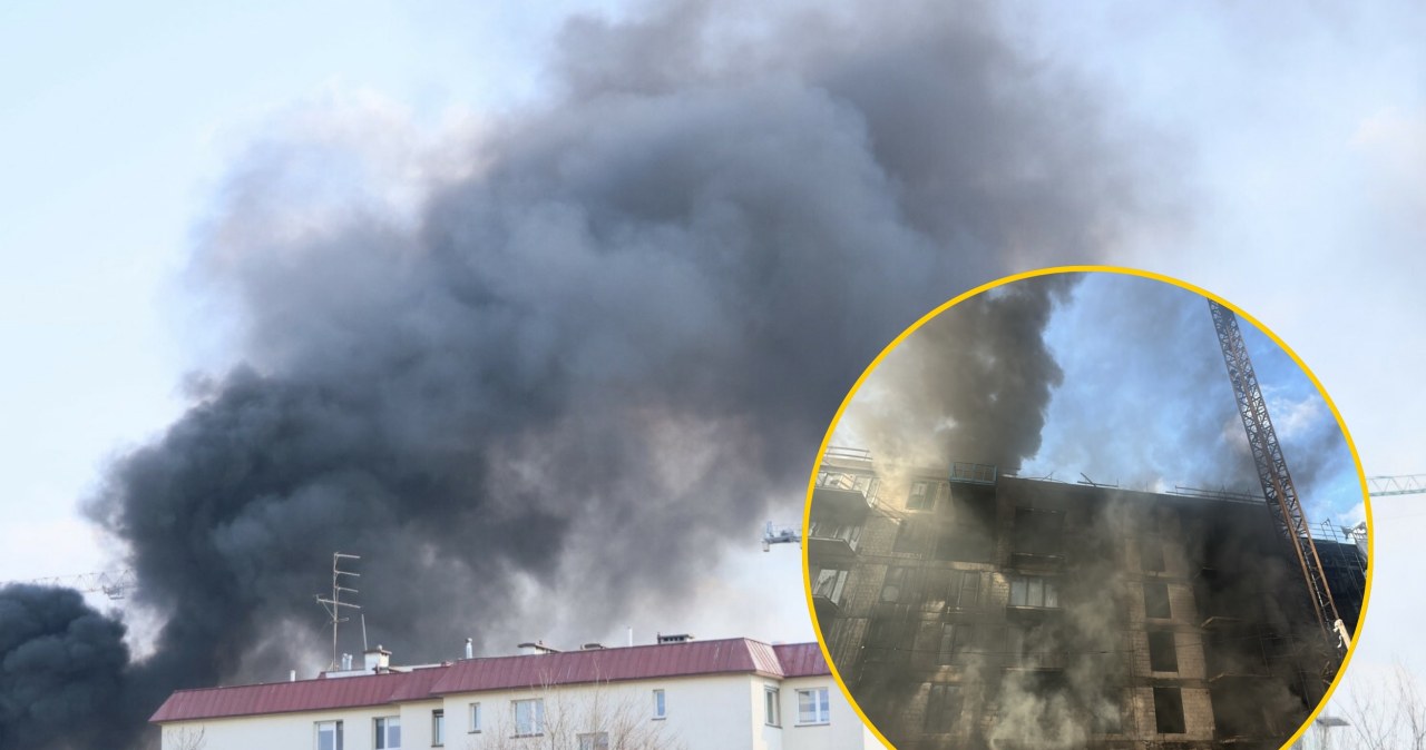 Pożar na Białołęce opanowany, ale konieczna ewakuacja 40 mieszkańców