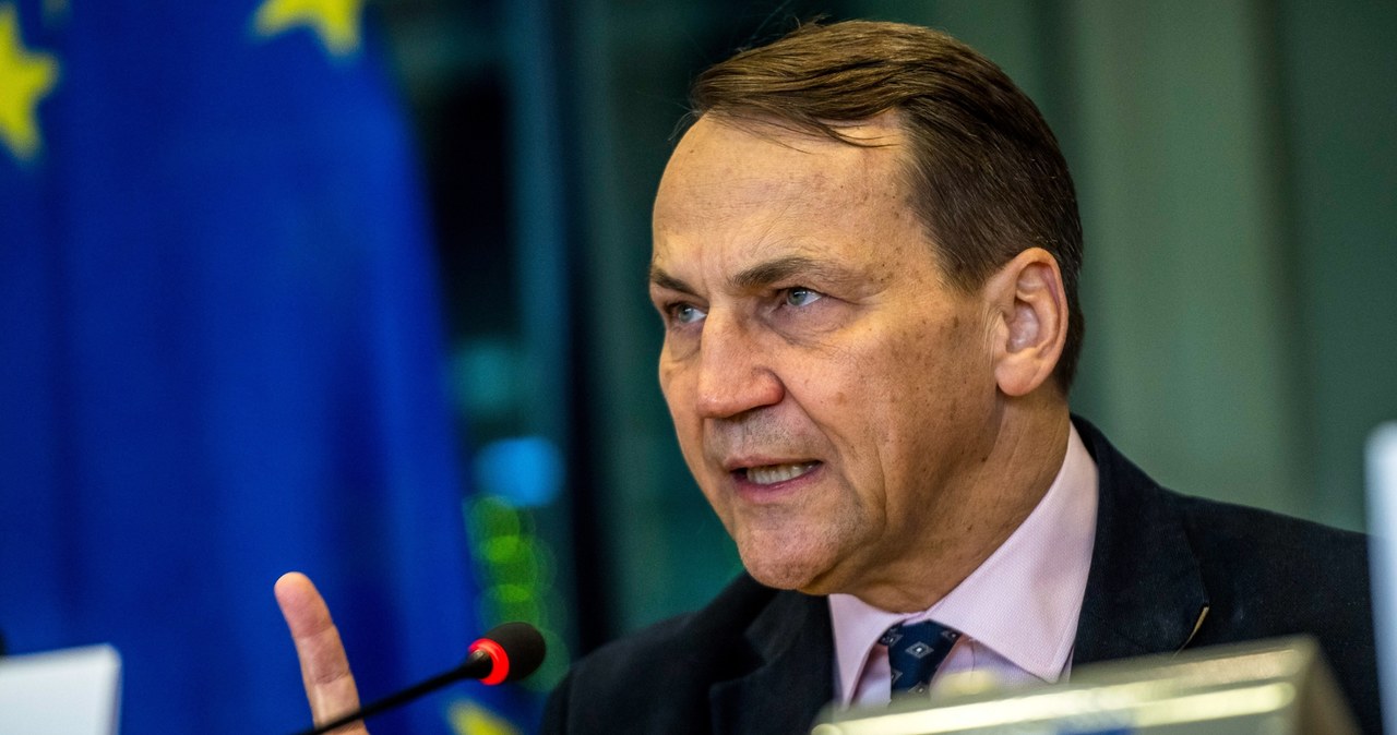 Sikorski uderza w Węgry. "Kraj, który nie ma jasności moralnej"