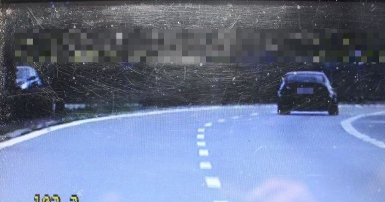 Nie uwierzysz, jak tłumaczył się policji. 19-latek pędził bmw przez centrum miasta