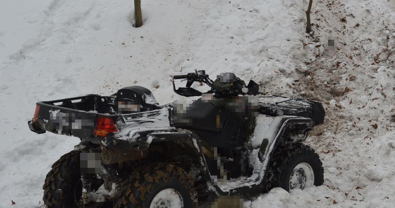 Tragiczny wypadek w lesie. Quad przygniótł 44-latka, mężczyzna zmarł