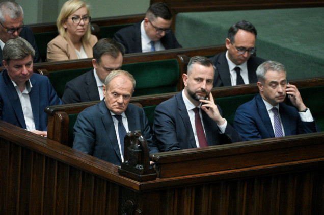 „Wyraz pogardy”. Tusk i koalicja ostro o decyzji Nawrockiego