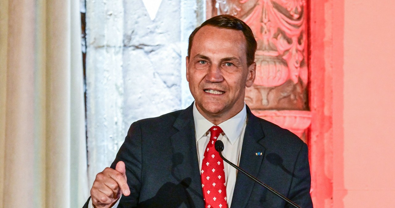 "Zwyrole się podniecali". Sikorski złożył zeznania w sprawie Pegasusa